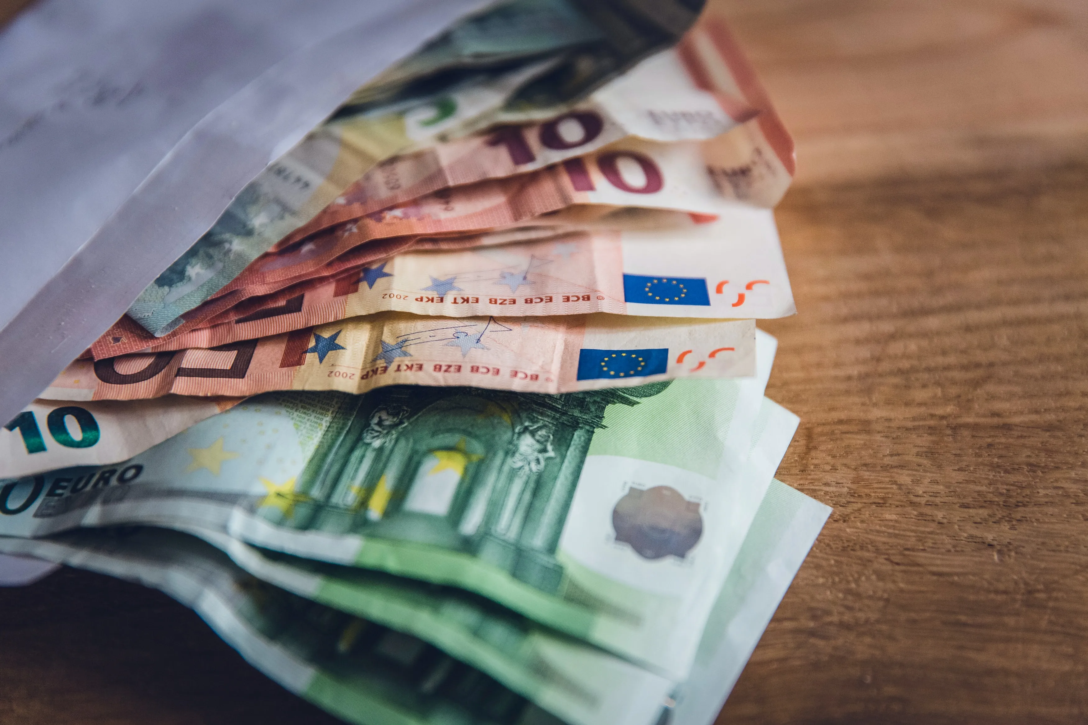 Imagine de copertă pentru articolul „Recuperarea debitelor restante – ce trebuie să știi?”