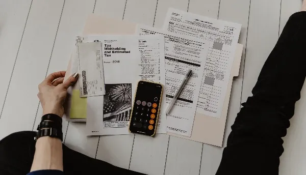 Imagine de copertă pentru articolul „Care este tratamentul fiscal aplicabil veniturilor obținute în străinătate?”